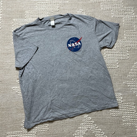 H&M Other - Men’s H&M Grey NASA Graphic Print Short Sleeve